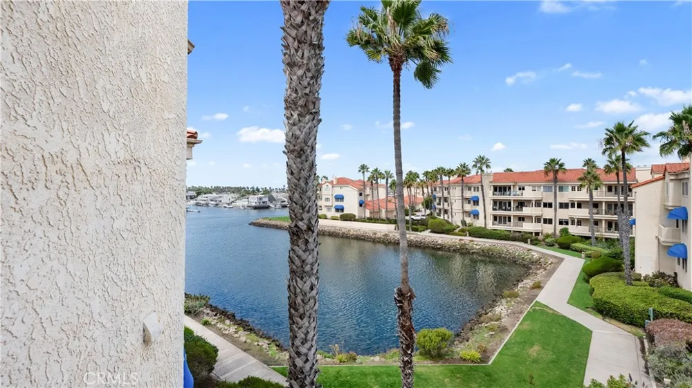 4235 Harbour Island Oxnard, CA 93035
