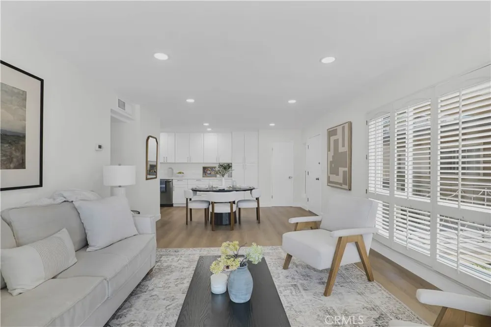 970 Palm Avenue #200 West Hollywood, CA 90069