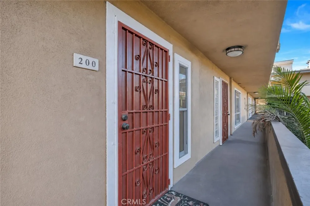 970 Palm Avenue #200 West Hollywood, CA 90069