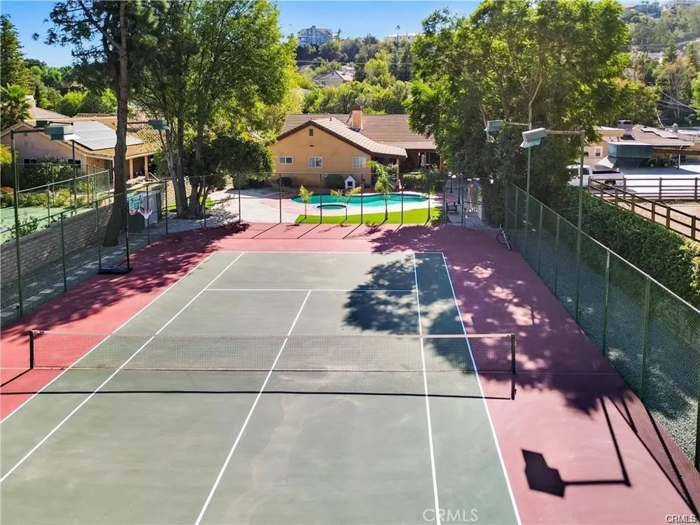 22329 Plummer Chatsworth, CA 91311