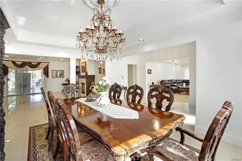 22329 Plummer Chatsworth, CA 91311
