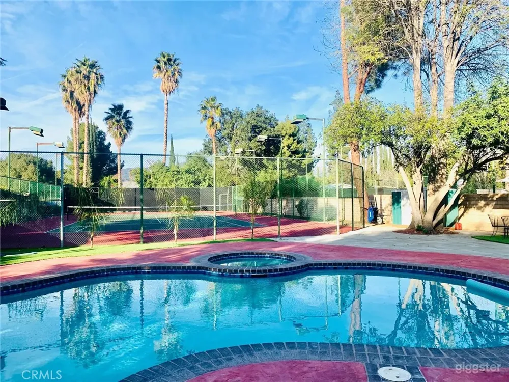 22329 Plummer Chatsworth, CA 91311