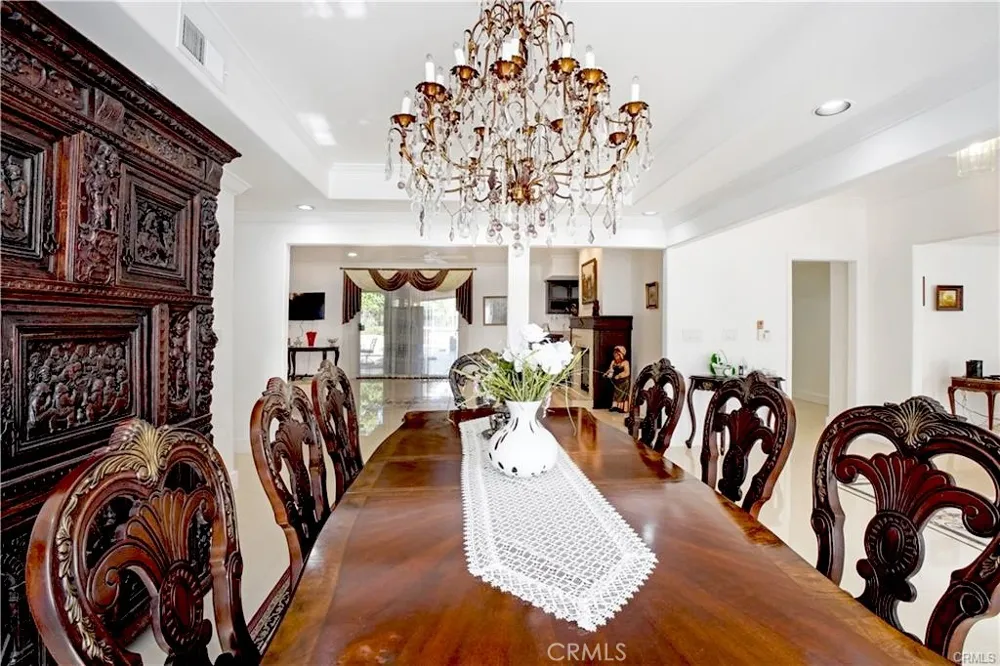 22329 Plummer Chatsworth, CA 91311