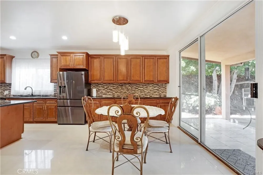 22329 Plummer Chatsworth, CA 91311