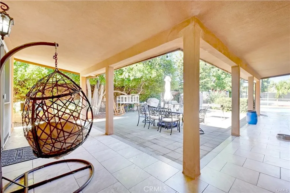 22329 Plummer Chatsworth, CA 91311