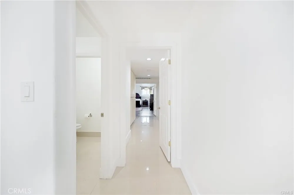 22329 Plummer Chatsworth, CA 91311