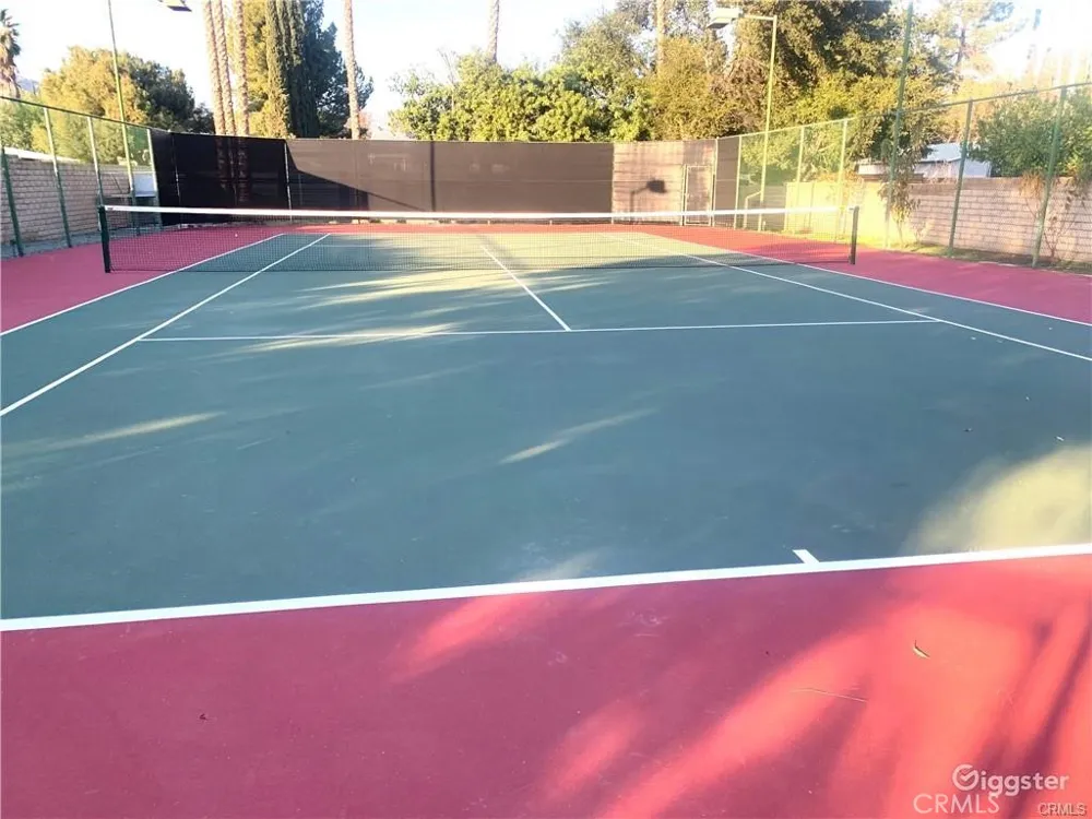 22329 Plummer Chatsworth, CA 91311