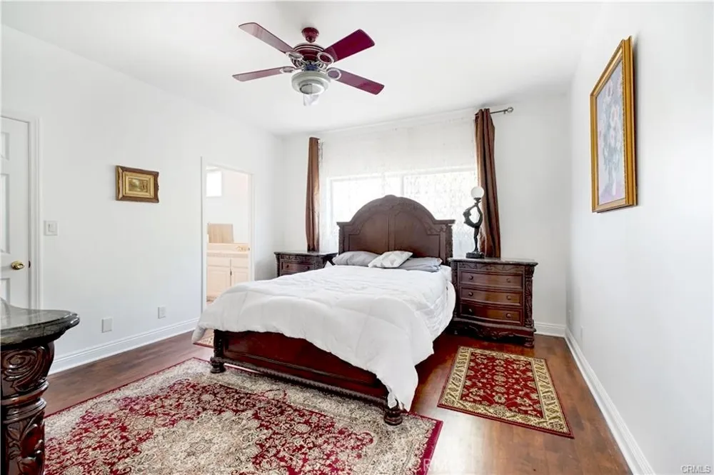22329 Plummer Chatsworth, CA 91311