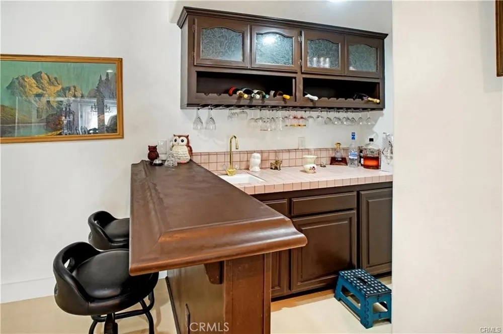 22329 Plummer Chatsworth, CA 91311
