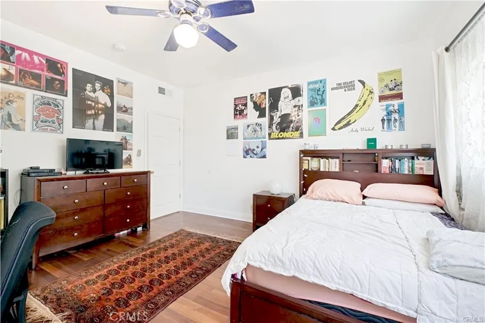 22329 Plummer Chatsworth, CA 91311
