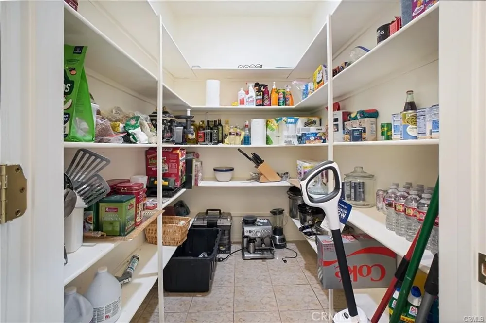 22329 Plummer Chatsworth, CA 91311