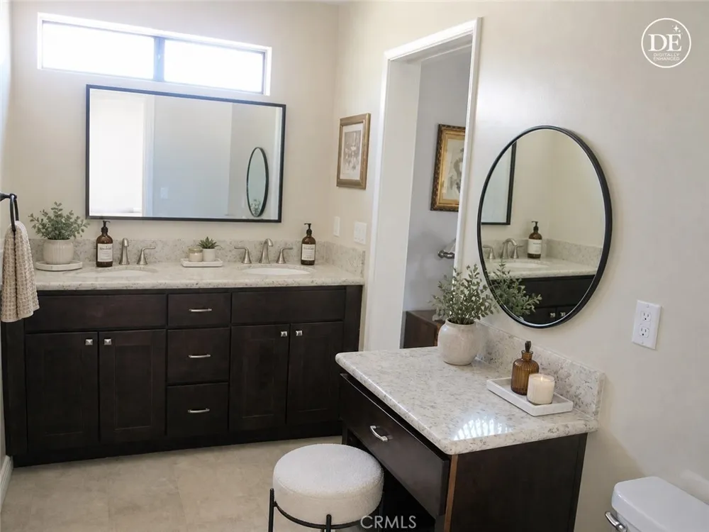 21555 Burbank #74 Woodland Hills, CA 91367