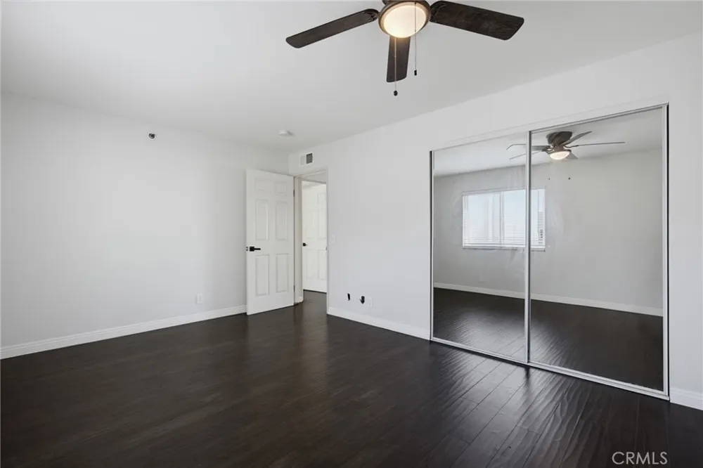 726 Elm Avenue #403 Long Beach, CA 90813