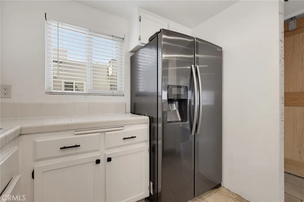 726 Elm Avenue #403 Long Beach, CA 90813