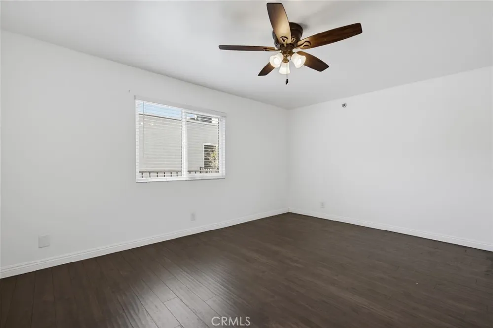 726 Elm Avenue #403 Long Beach, CA 90813