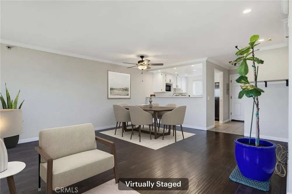 726 Elm Avenue #403 Long Beach, CA 90813