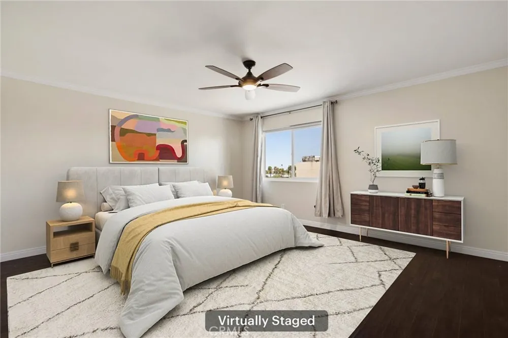 726 Elm Avenue #403 Long Beach, CA 90813