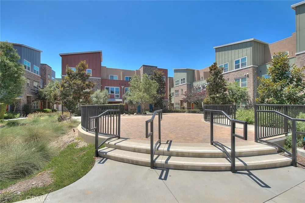 8836 Banyan Montclair, CA 91763
