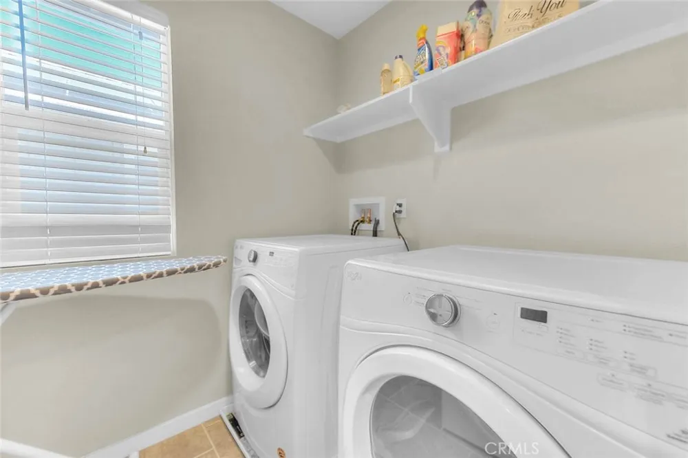 8836 Banyan Montclair, CA 91763