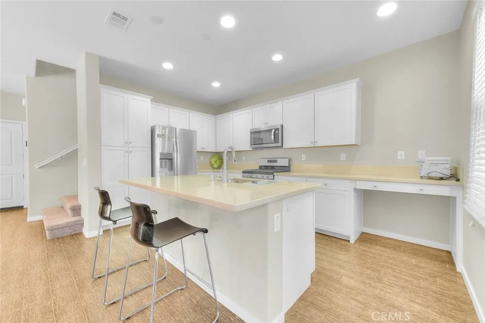 8836 Banyan Montclair, CA 91763