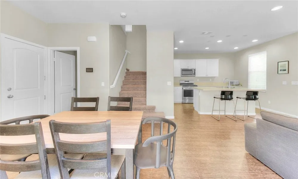 8836 Banyan Montclair, CA 91763