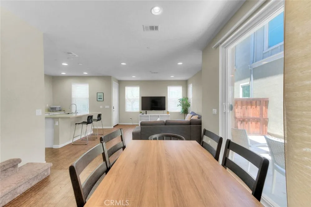 8836 Banyan Montclair, CA 91763
