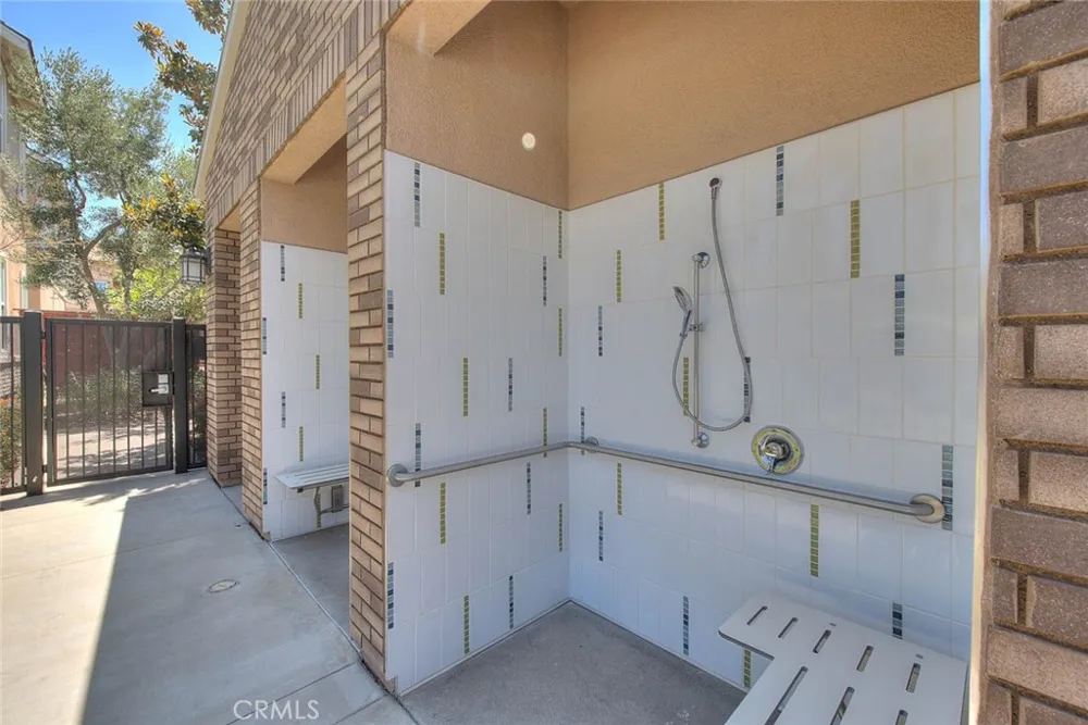 8836 Banyan Montclair, CA 91763