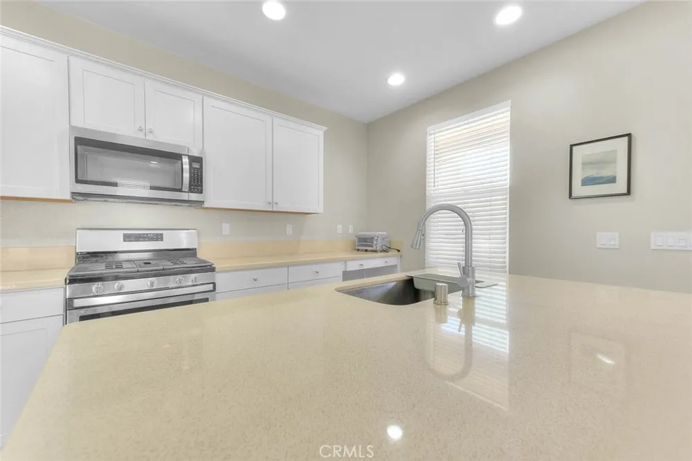 8836 Banyan Montclair, CA 91763