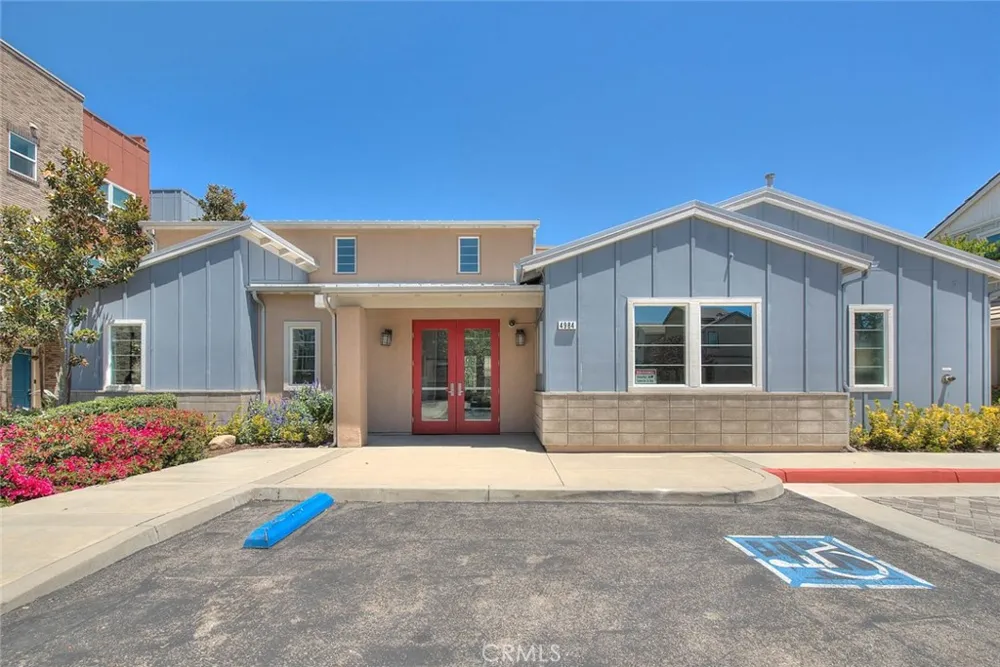 8836 Banyan Montclair, CA 91763