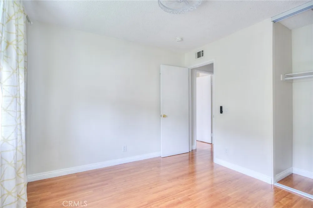 1085 W Sierra Madre #2 Azusa, CA 91702