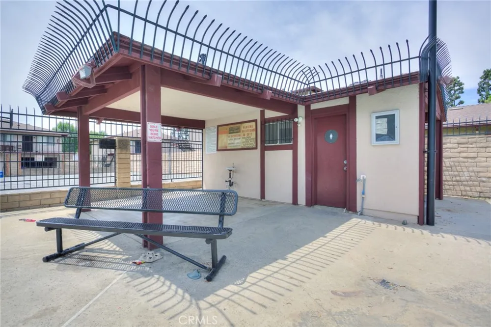 1085 W Sierra Madre #2 Azusa, CA 91702