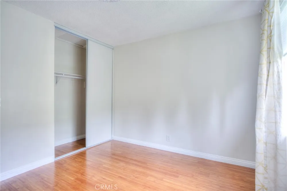 1085 W Sierra Madre #2 Azusa, CA 91702