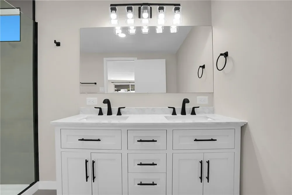 1242 Sultan Circle Carson, CA 90746