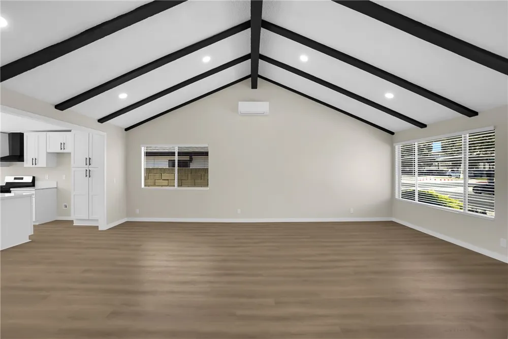 1242 Sultan Circle Carson, CA 90746