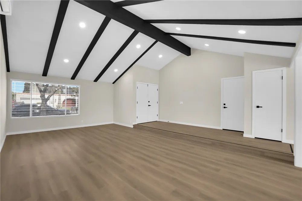 1242 Sultan Circle Carson, CA 90746