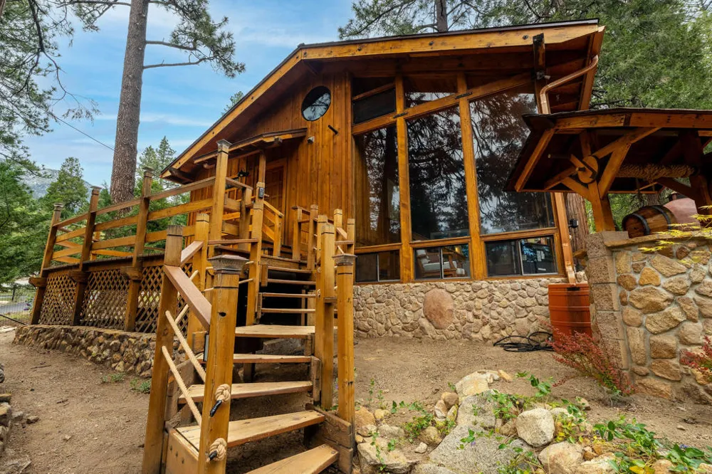 25106 Rim Rock Road Idyllwild, CA 92549
