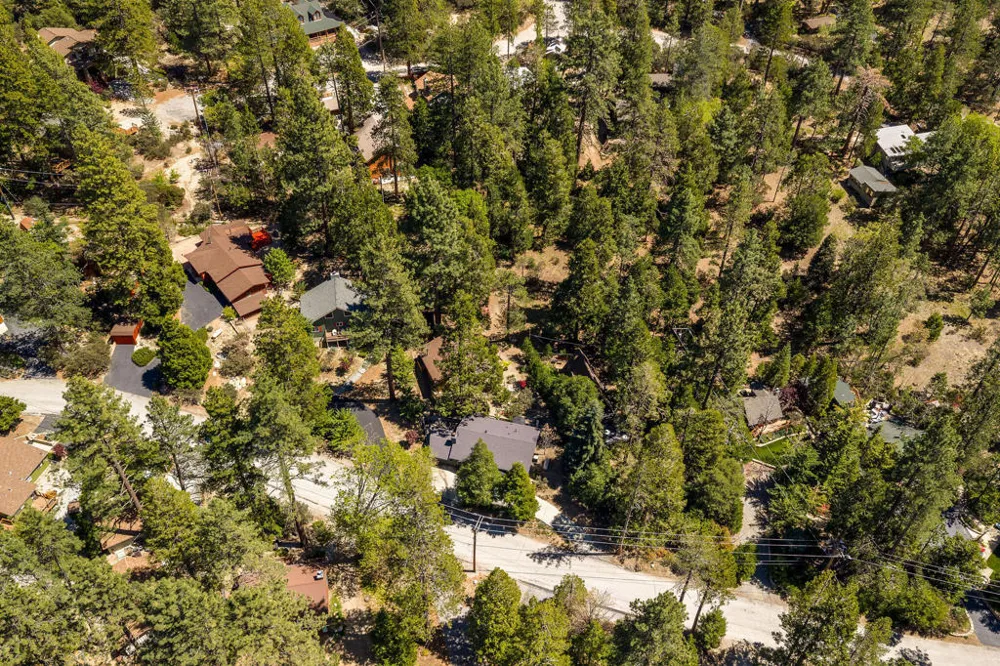25106 Rim Rock Road Idyllwild, CA 92549