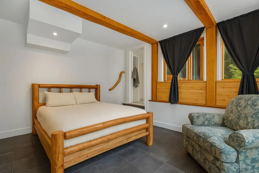25106 Rim Rock Road Idyllwild, CA 92549