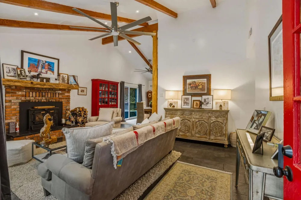 25106 Rim Rock Road Idyllwild, CA 92549