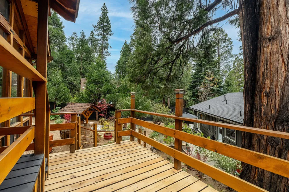 25106 Rim Rock Road Idyllwild, CA 92549