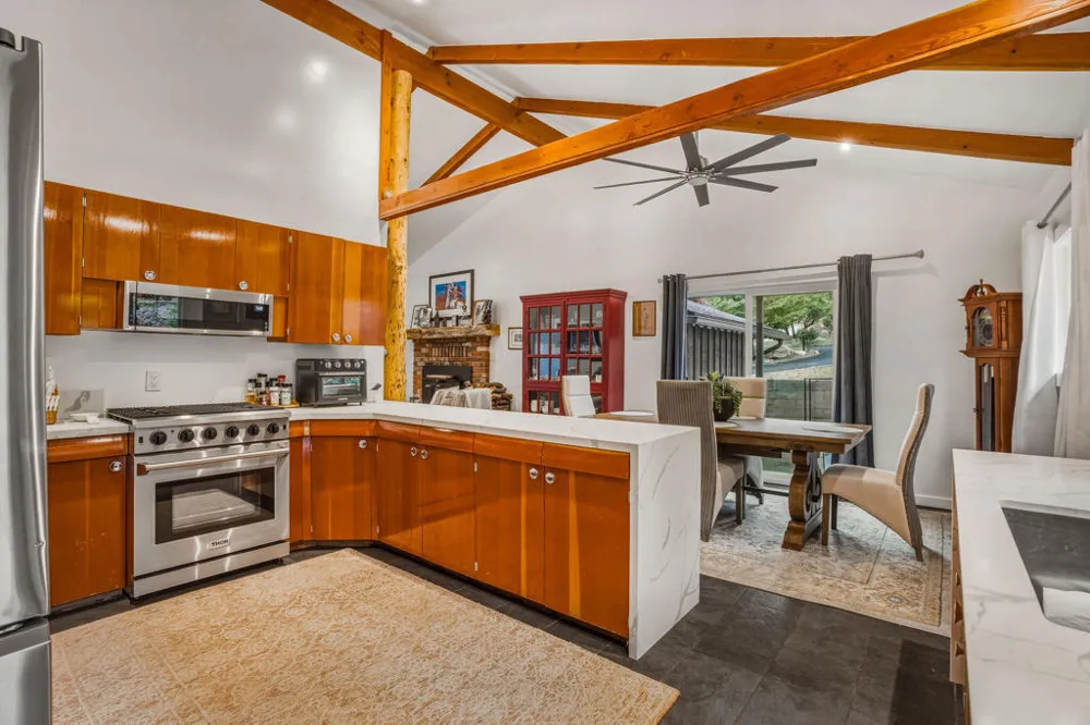 25106 Rim Rock Road Idyllwild, CA 92549