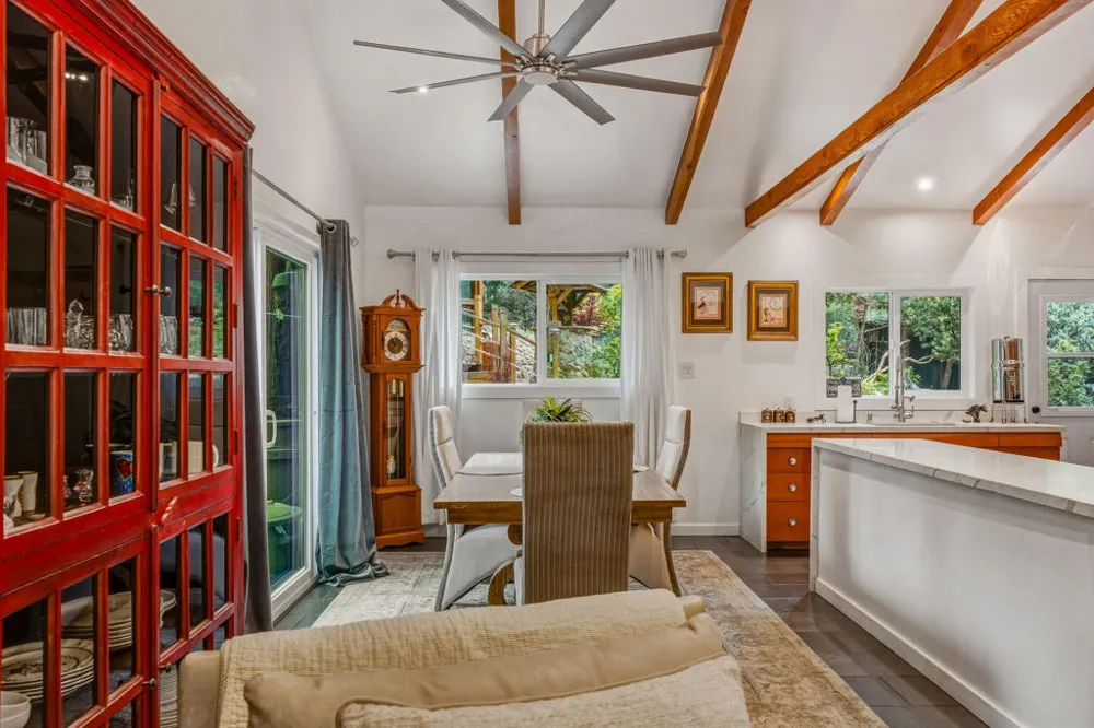 25106 Rim Rock Road Idyllwild, CA 92549