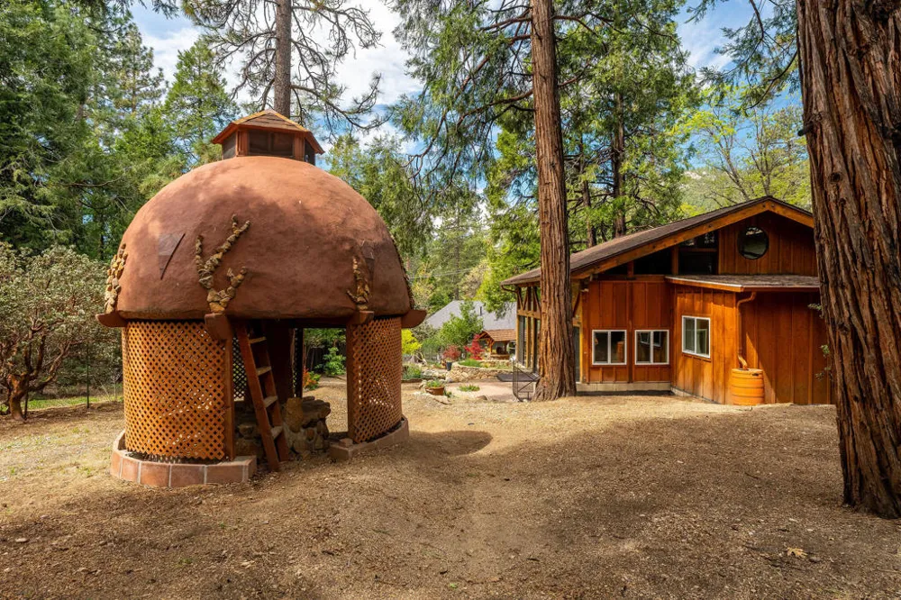 25106 Rim Rock Road Idyllwild, CA 92549