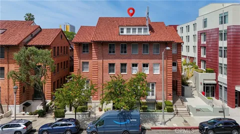 139 S Los Robles #104