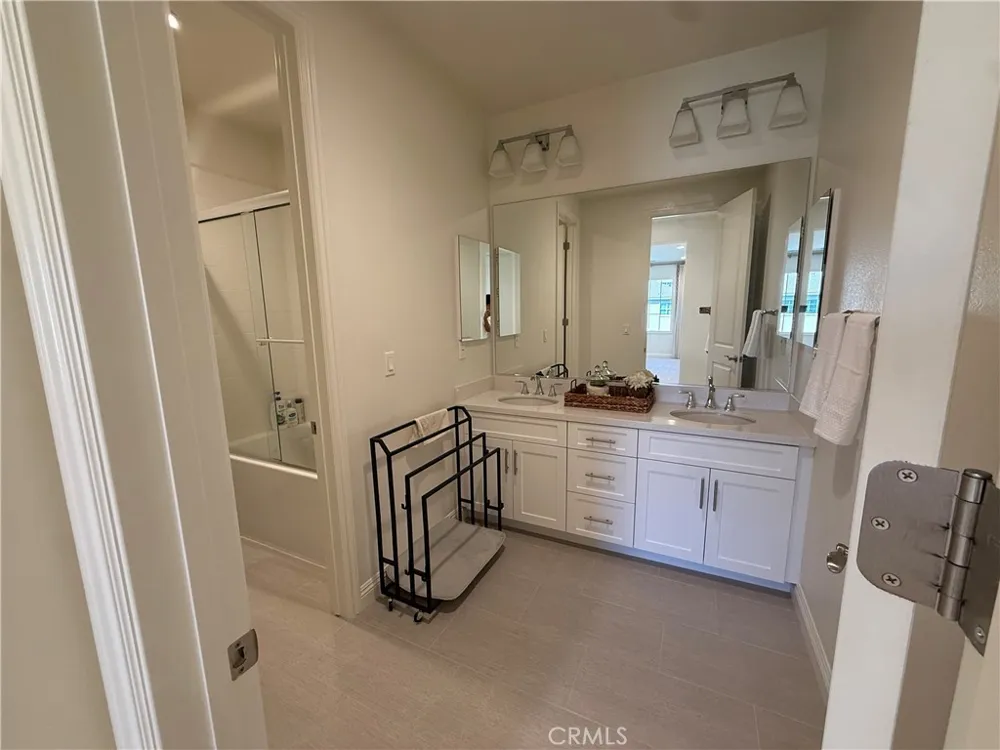5362 Heritage Oak Lake Forest, CA 92679