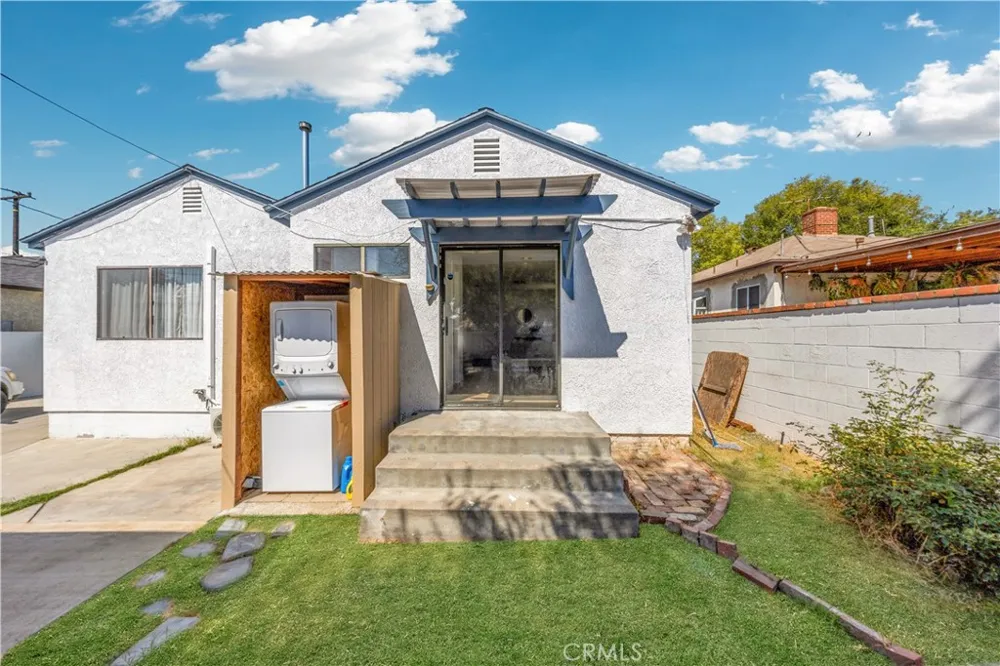 1140 S El Molino Street Alhambra, CA 91801