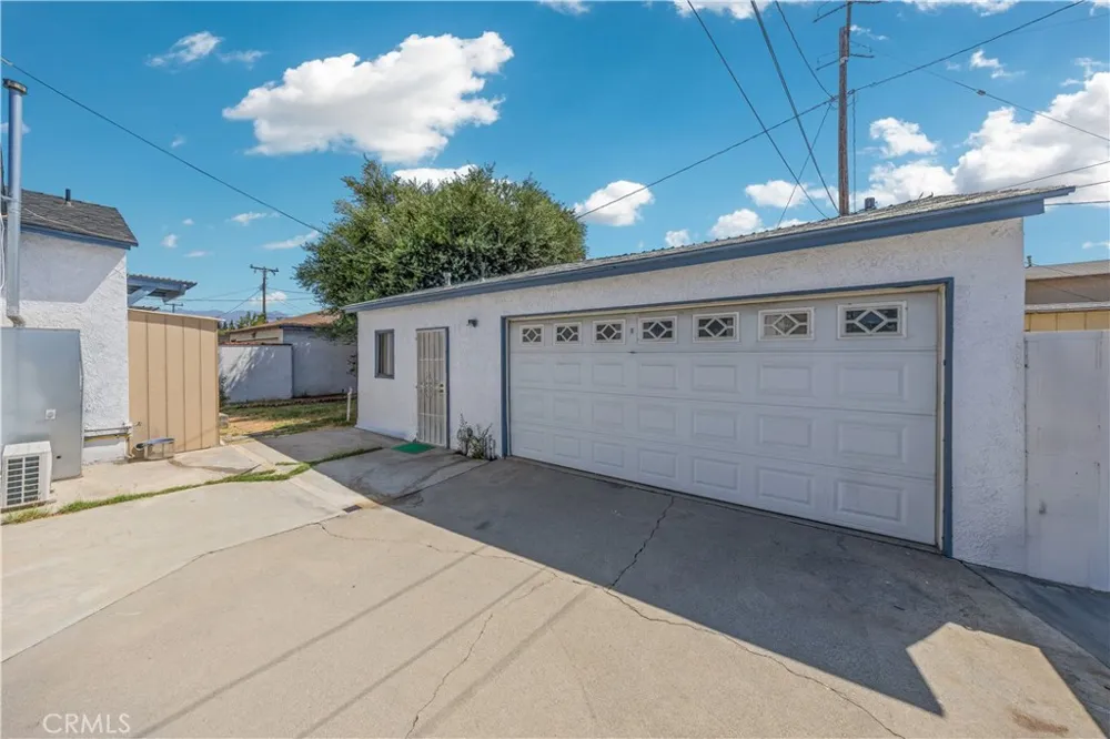 1140 S El Molino Street Alhambra, CA 91801