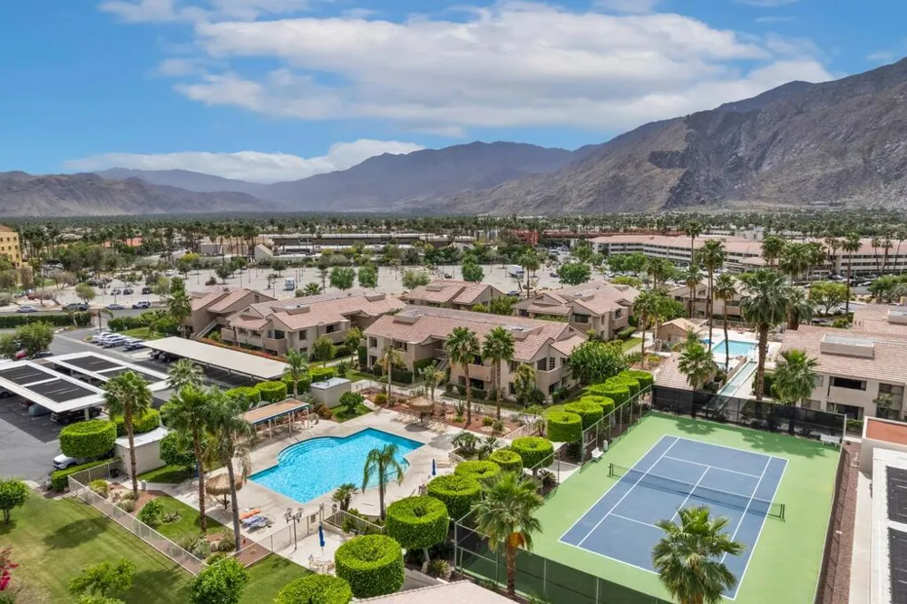 222 Calle El Segundo #561 Palm Springs, CA 92262