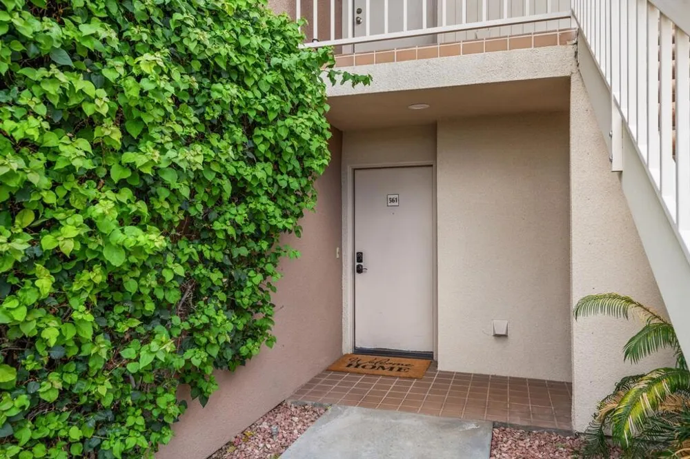 222 Calle El Segundo #561 Palm Springs, CA 92262