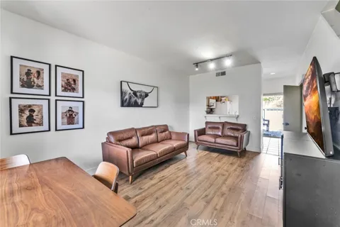926 W Philadelphia #K57